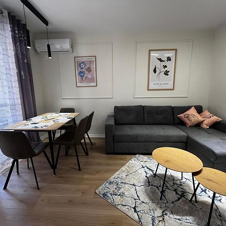 Charming Comfort Apartment Τίρανα Εξωτερικό φωτογραφία