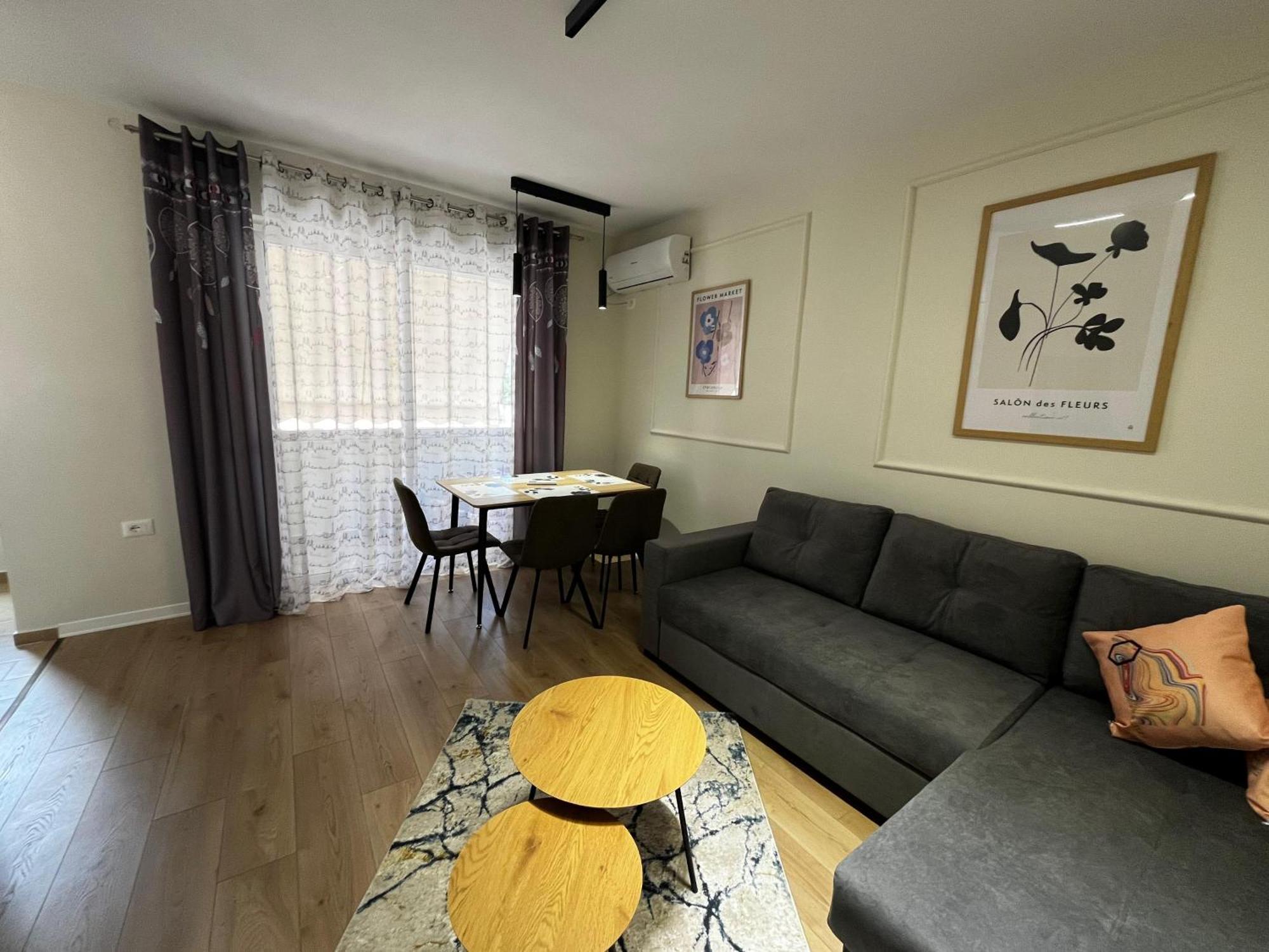 Charming Comfort Apartment Τίρανα Εξωτερικό φωτογραφία