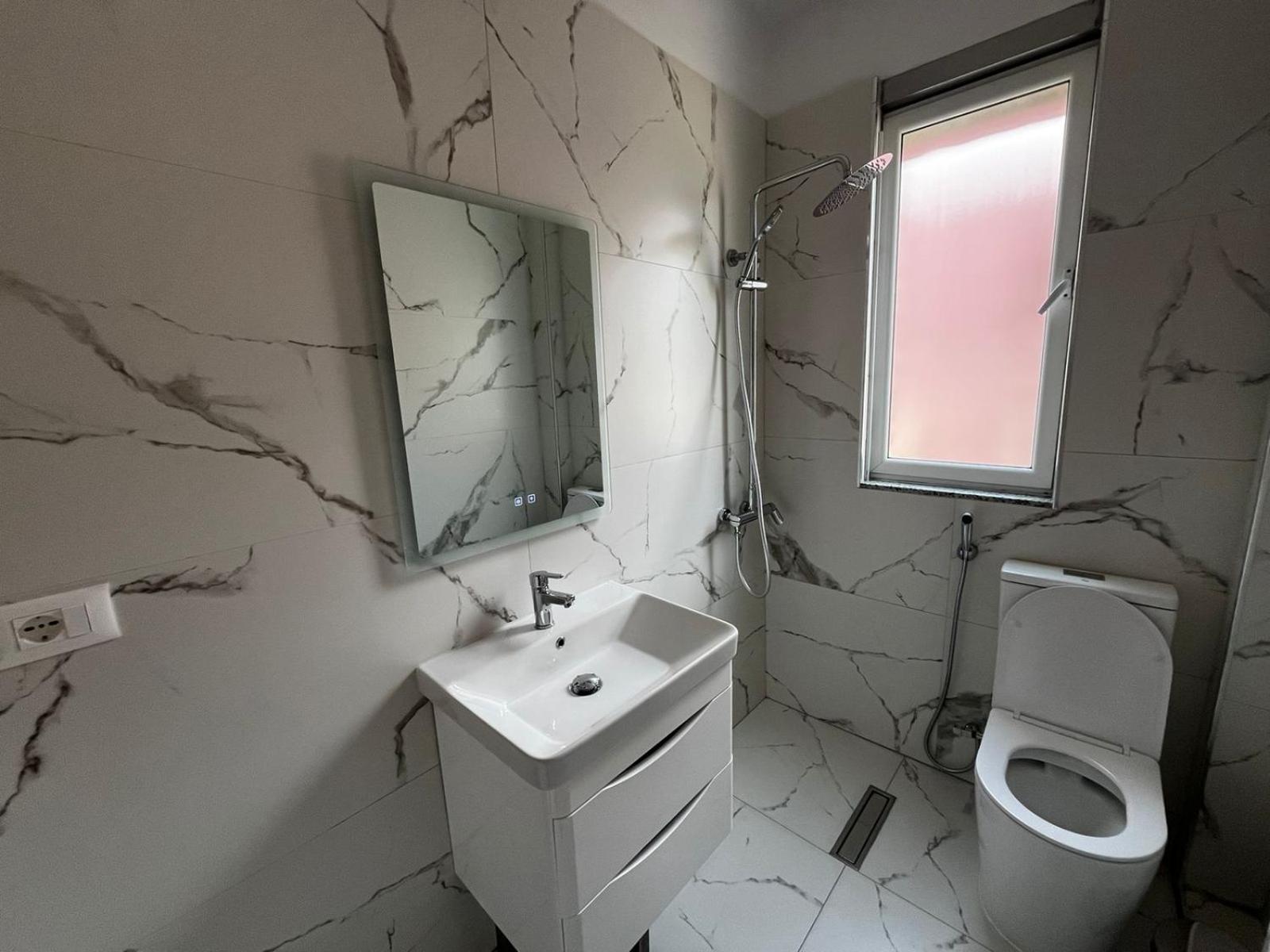Charming Comfort Apartment Τίρανα Εξωτερικό φωτογραφία